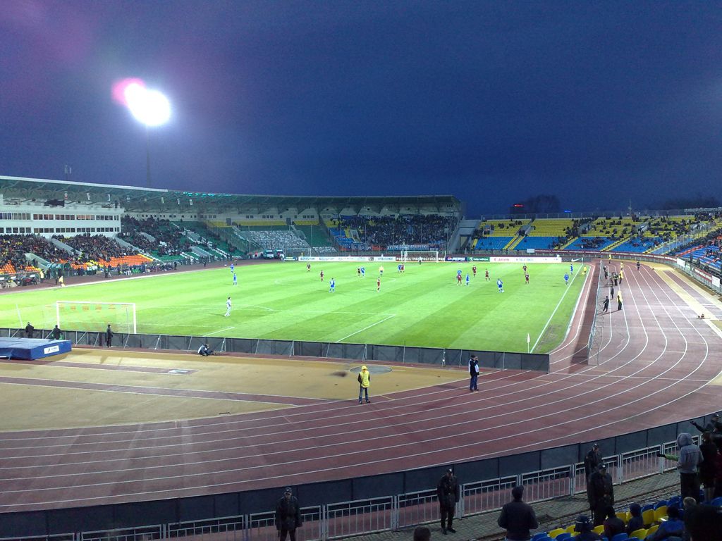 26-CentralStadium