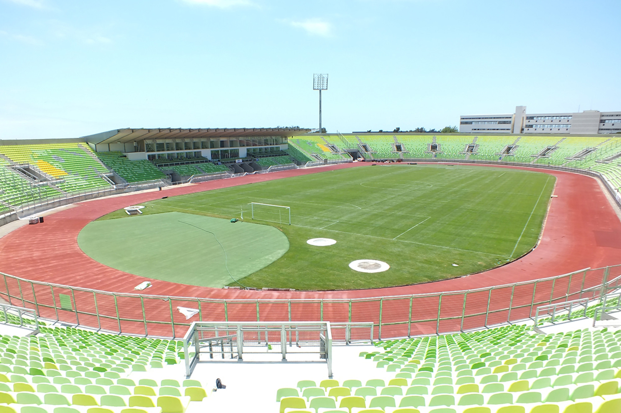 16-EstadioEliasFigueroaBrander