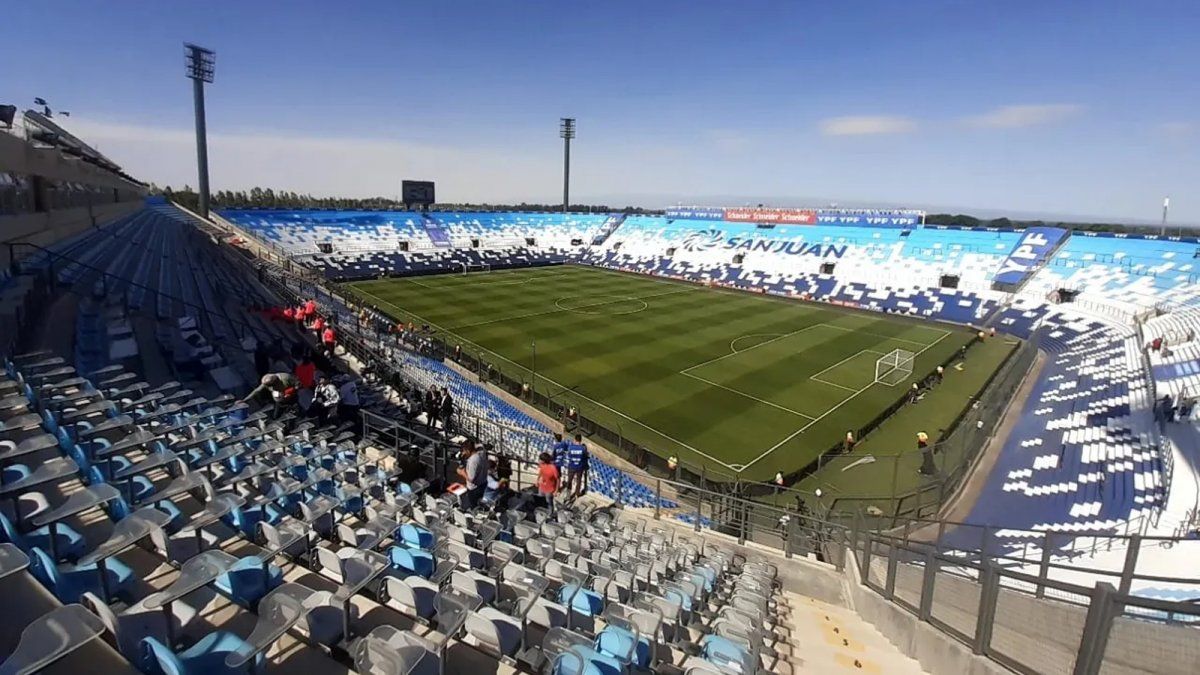 10-EstadioSanJuandelBicentenario