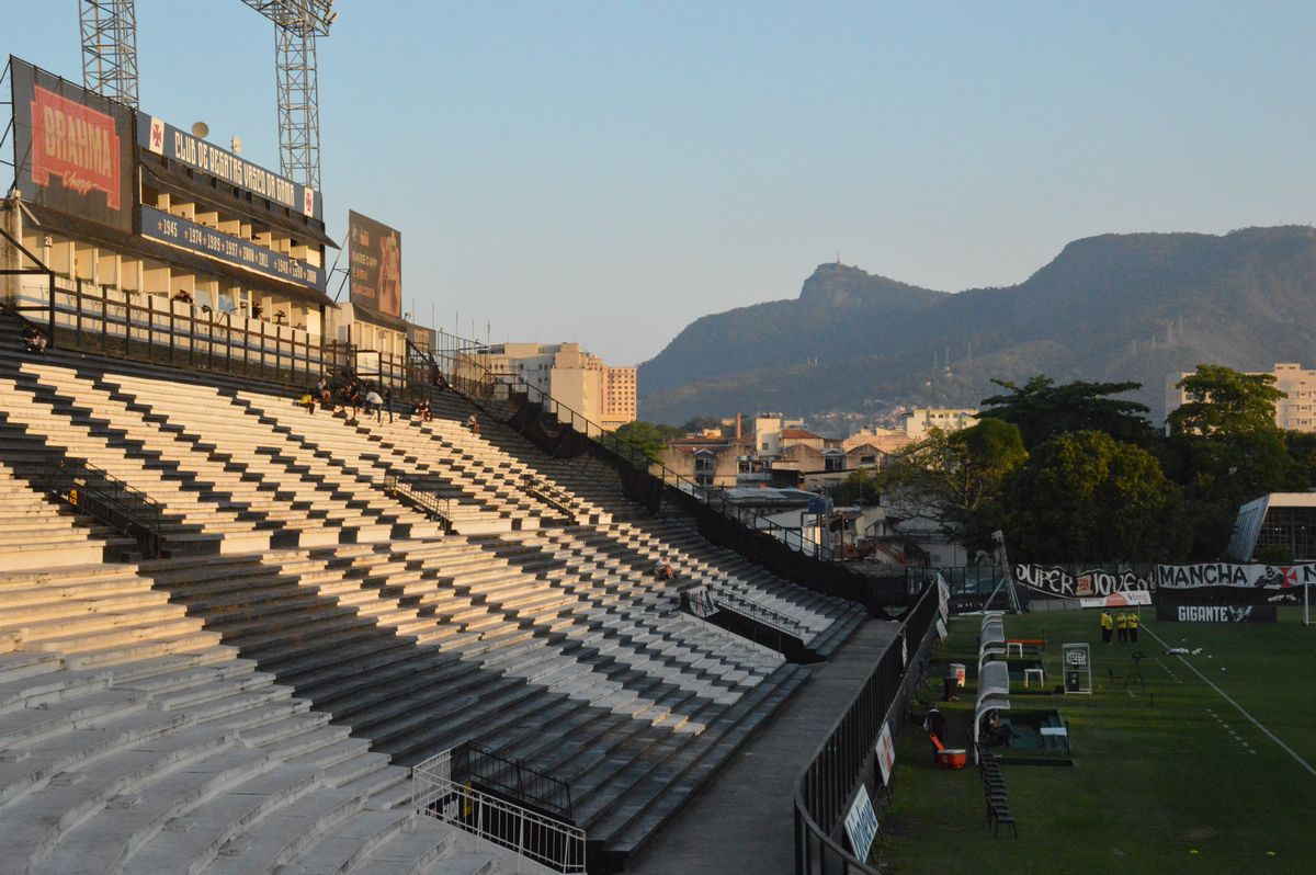 12-EstadioSaoJanuario