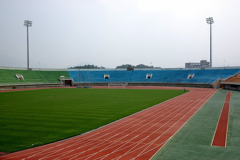 11-JecheonStadium