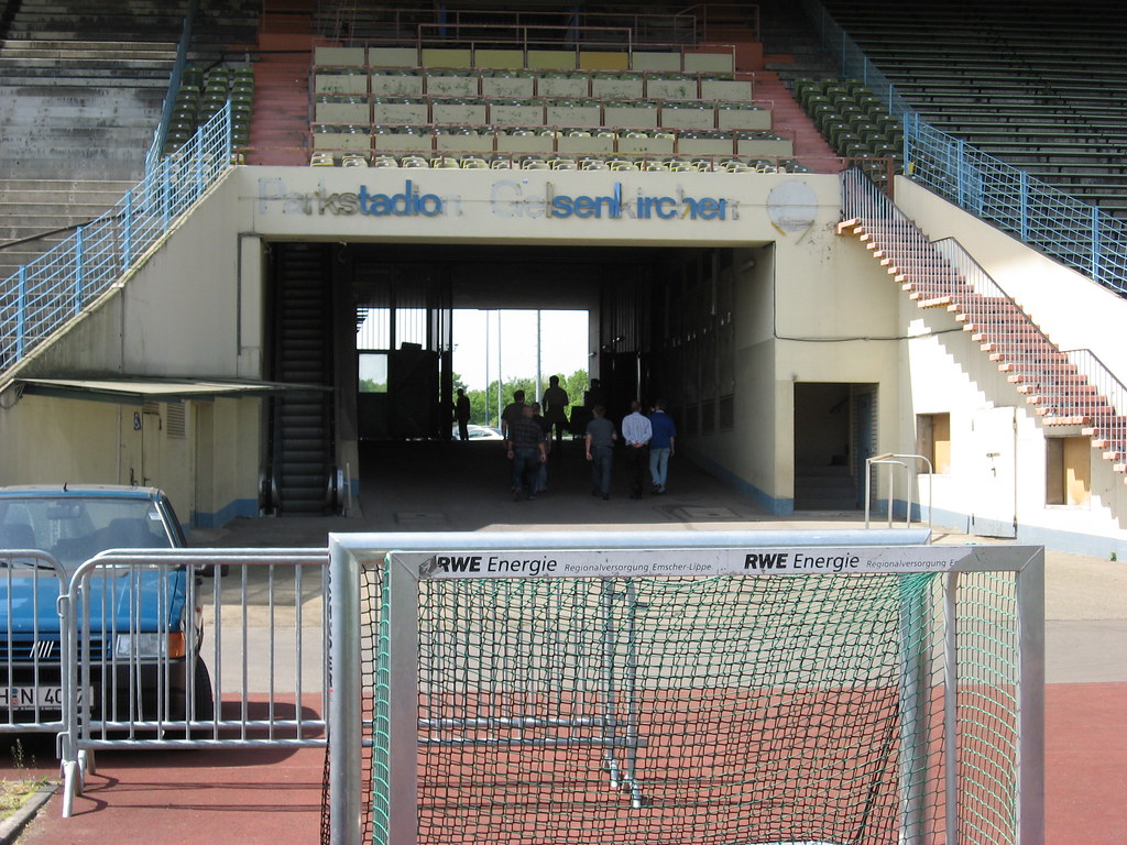 6-Parkstadion