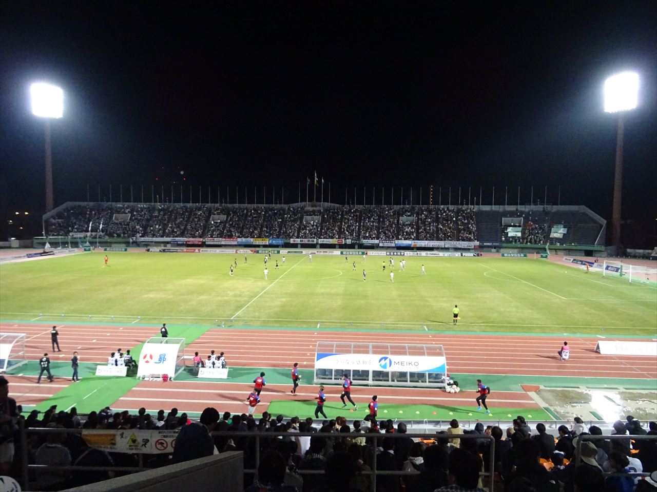 15-KagoshimaKamoikeStadium