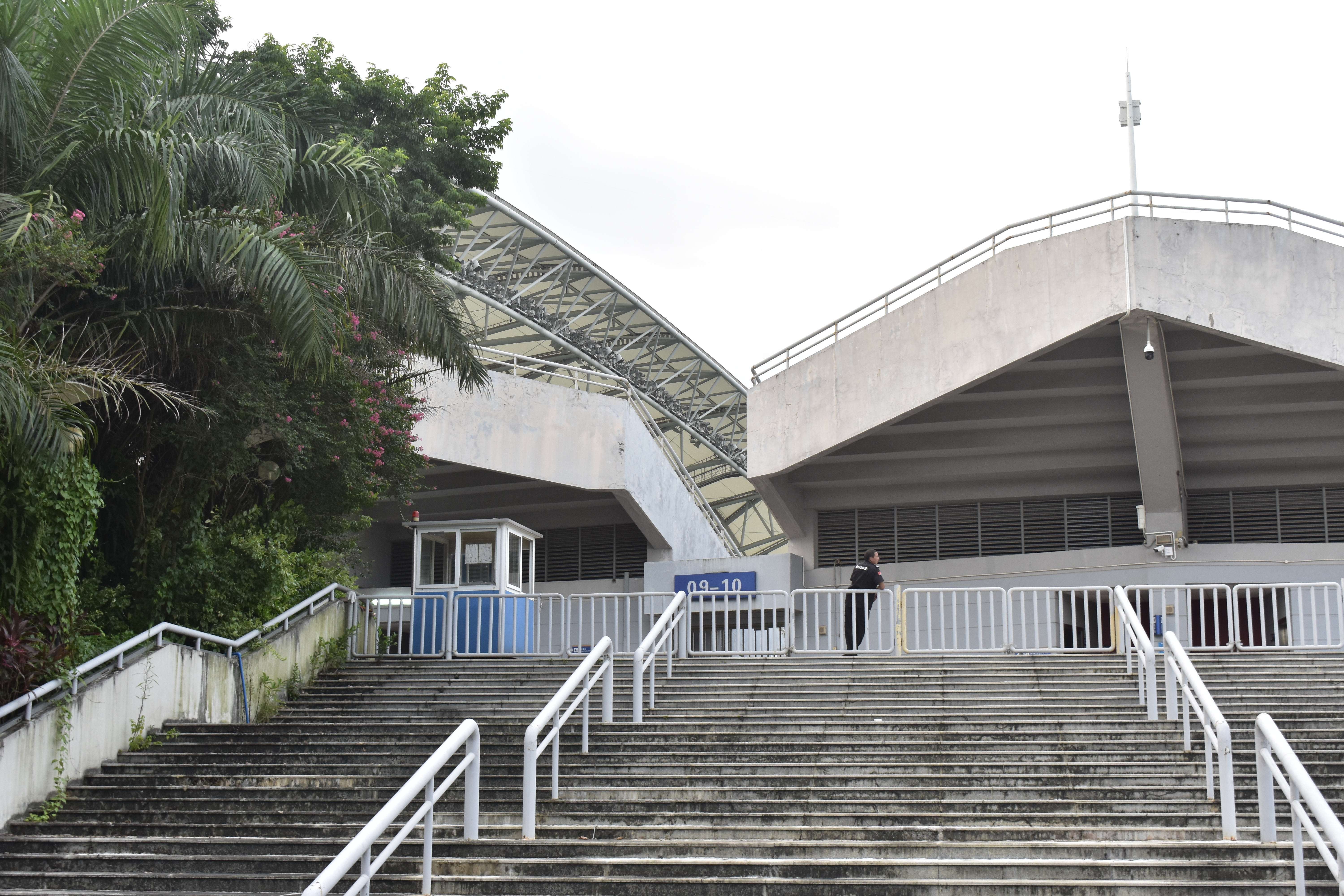 1-GuangzhouUniversityCityStadium