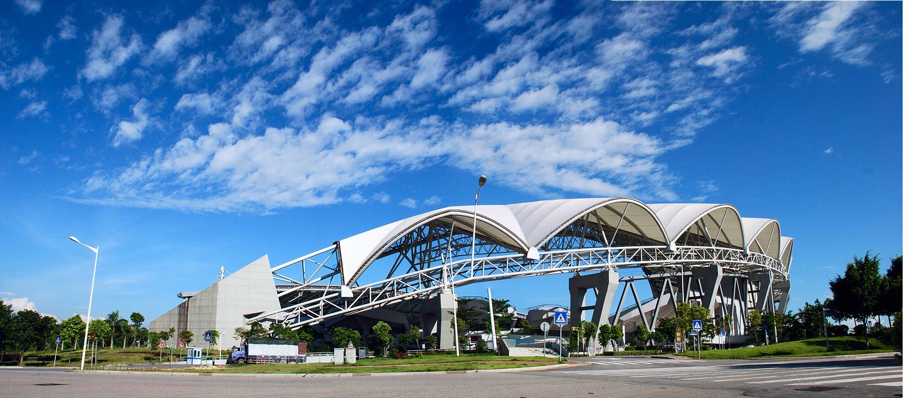 2-GuangzhouUniversityCityStadium