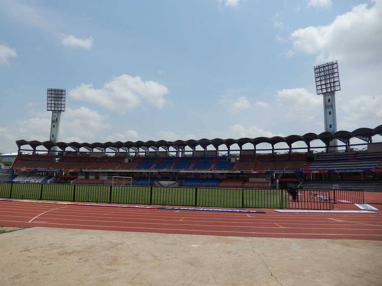 9-SreeKanteeravaStadium