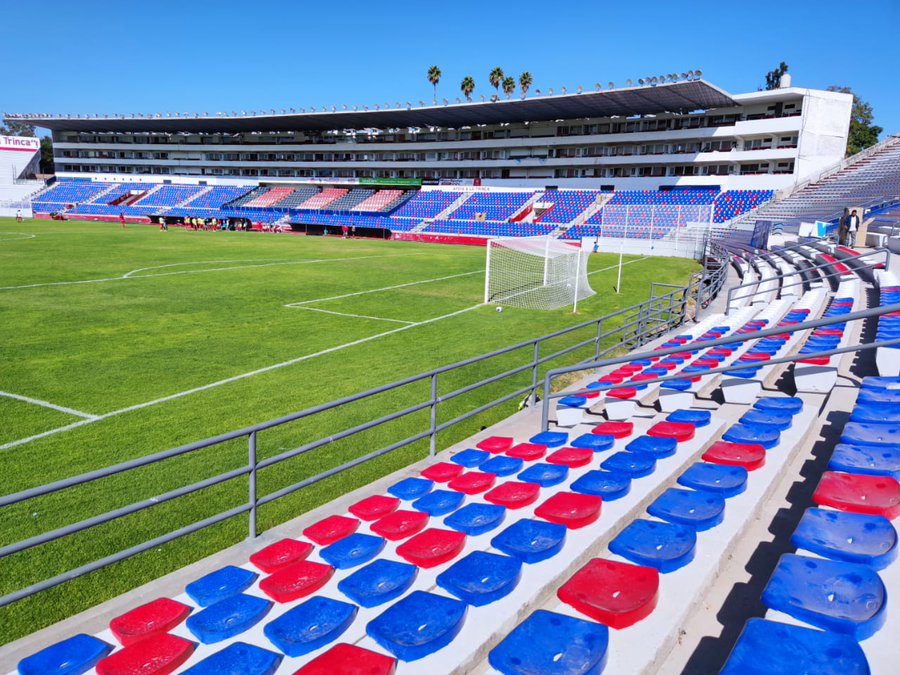 4-EstadioSergioLeonChavez