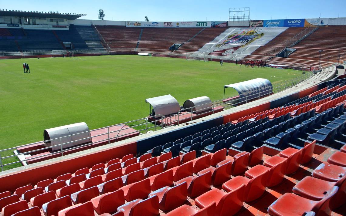 6-EstadioSergioLeonChavez