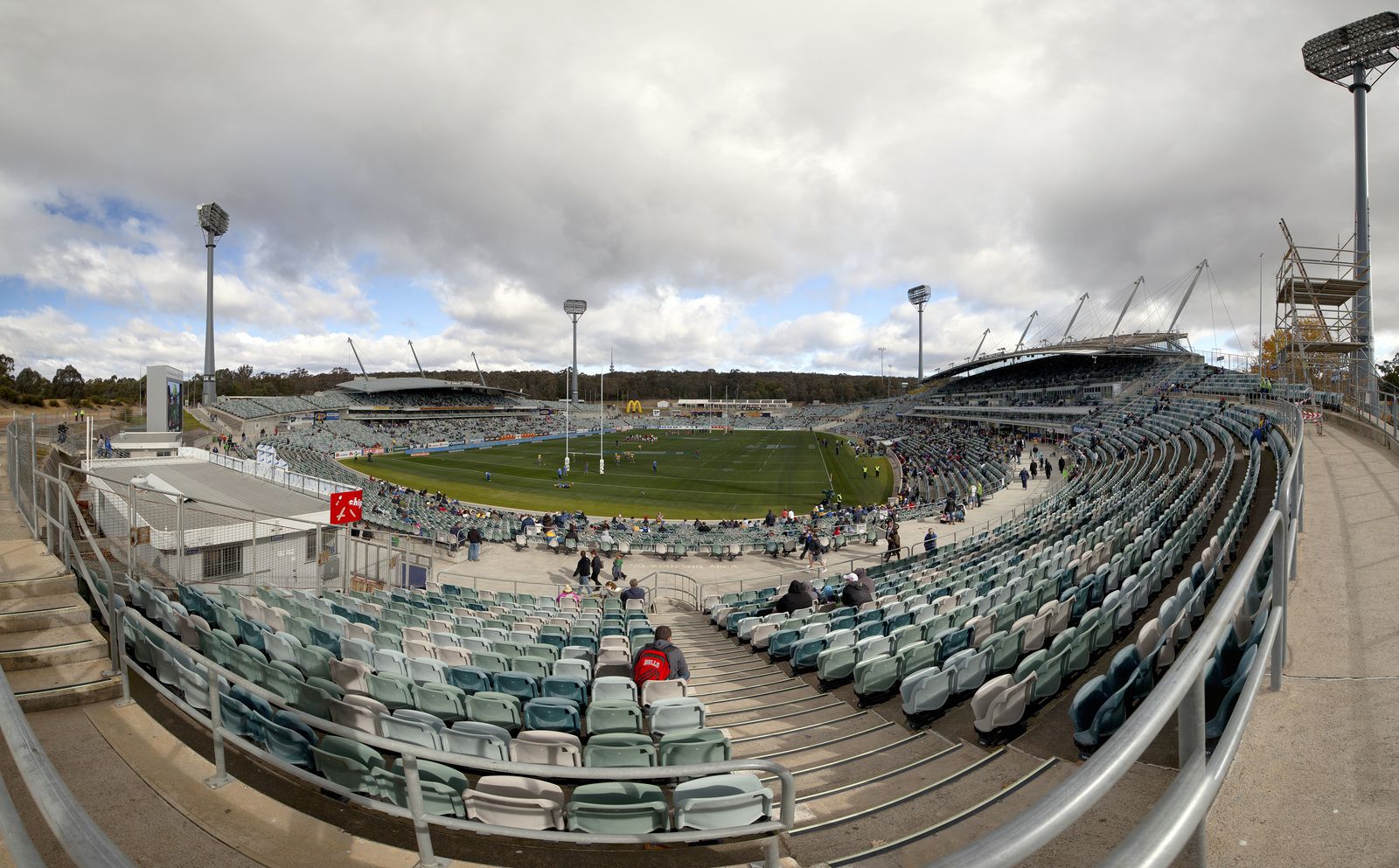 6-CanberraStadium