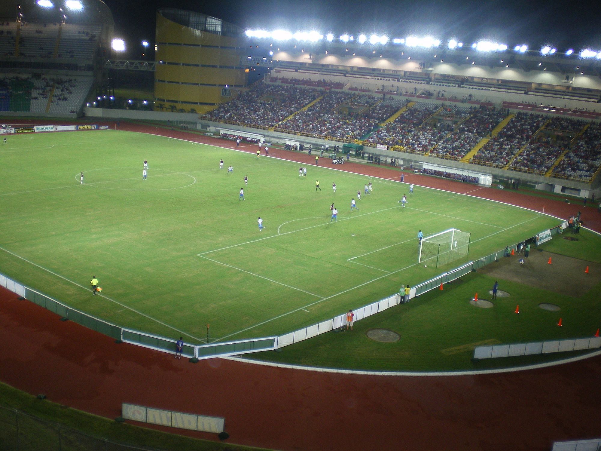 3-EstadioPolideportivoCachamay