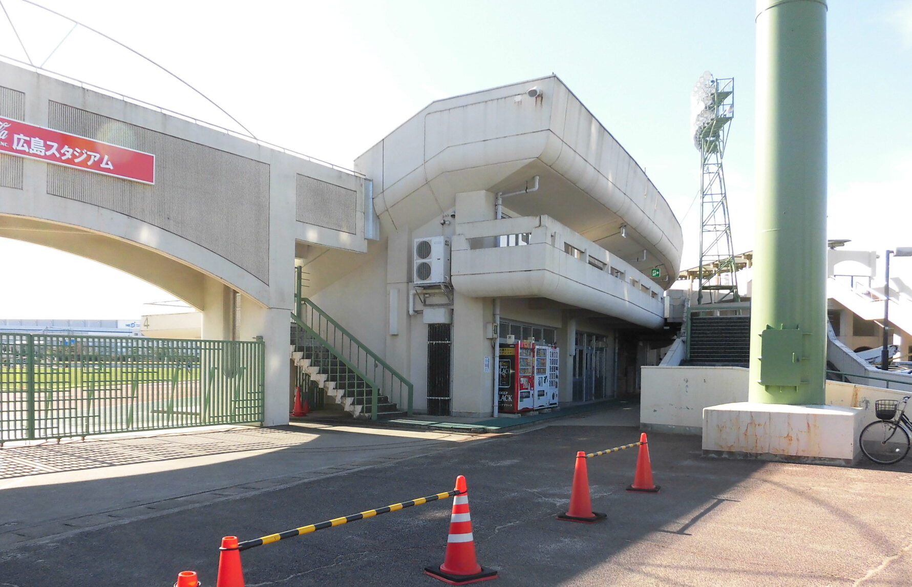 8-HiroshimaGeneralGroundMainStadium