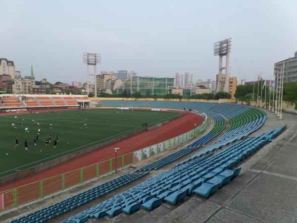 7-HyochangStadium