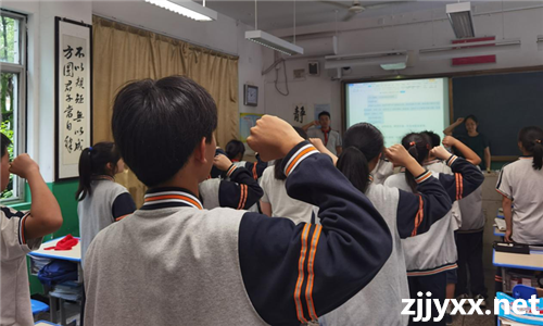 喜迎党的二十大胜利召开,6月1日下午,绍兴市柯桥区夏履镇中学举行