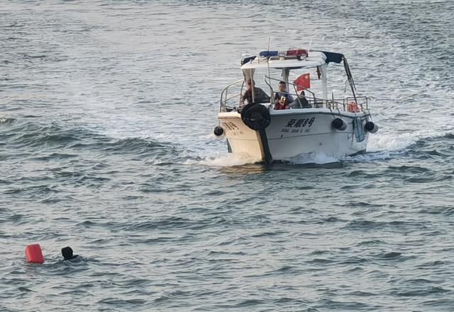 26分钟救起4人！黄茅海项目应急救援队发挥专业技能营救落水人员