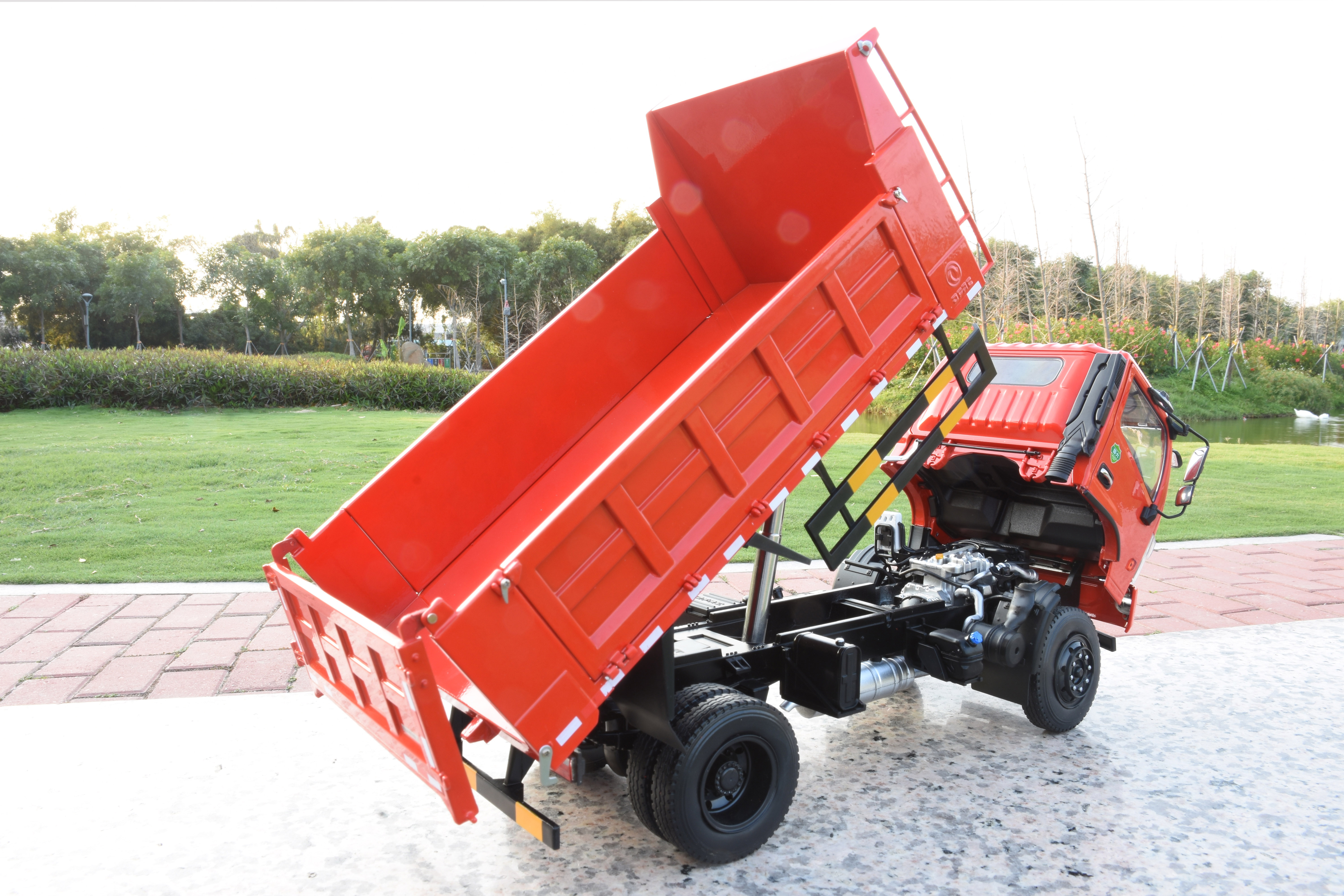 124东风福瑞卡汽车模型