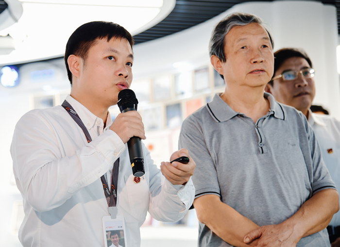 中央政治局委员、国务院副总理马凯调研UC -广东省游戏产业协会