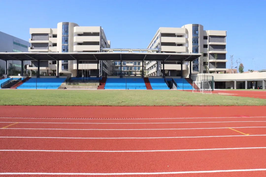 体育生高一,高二,复读生高中部招生对象:1招生计划梧州市培文学校高中