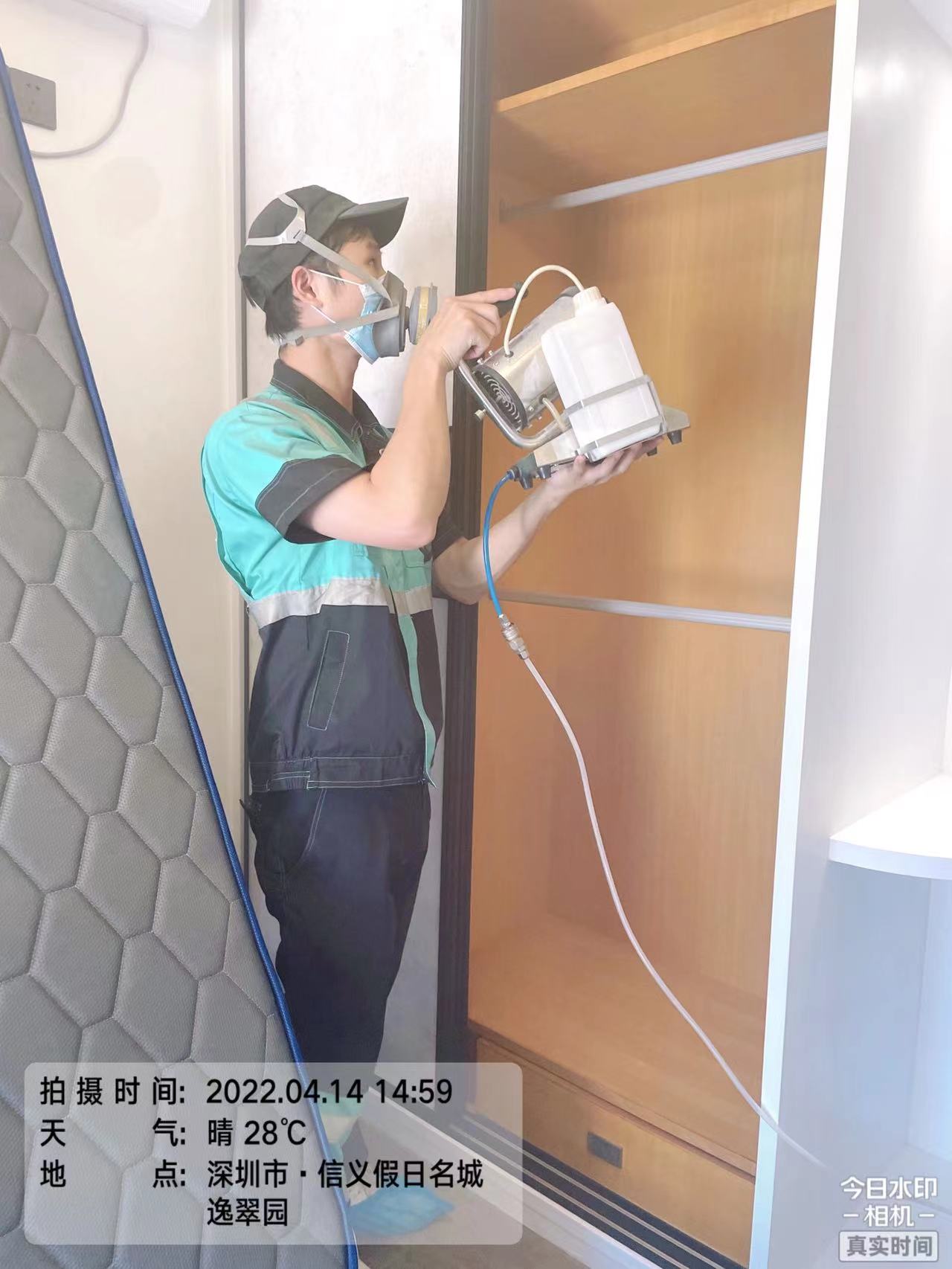 深圳布吉信义假日名城施工现场有码-2933c5bd8273389d3a08bcde1c8376b
