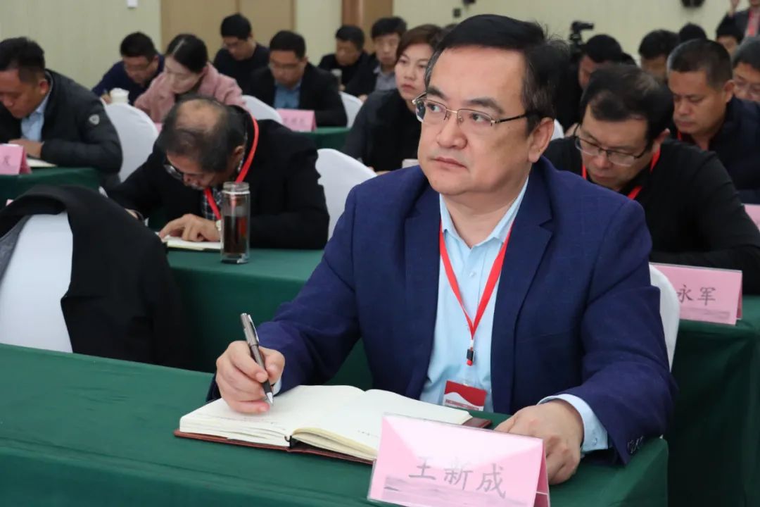 出席仪式的领导有宁津县教育和体育局党组成员,发展中心主任王新成