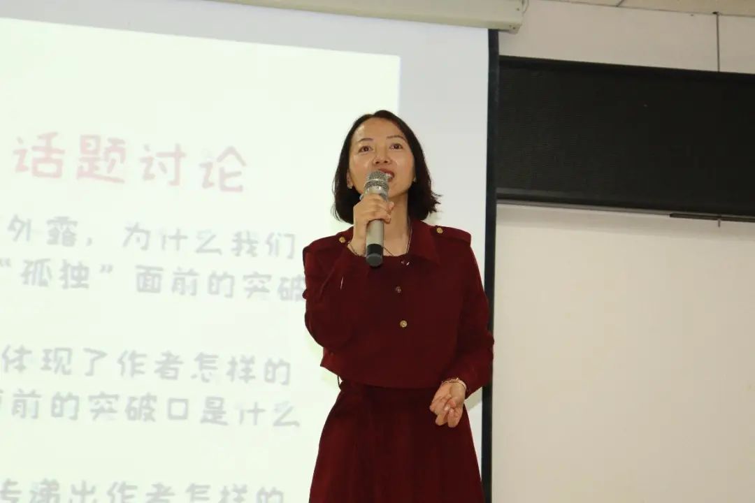 清华大学附中王君专家一行莅临我校开展讲学活动