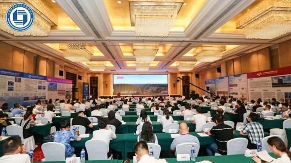 第六届全国建材企业文化年会在陕西西安举行