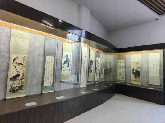 谢超元捐赠当代名家书画展03