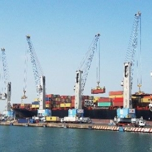 墨西哥码头运营商向科尼订购第6代移动式港口起重机