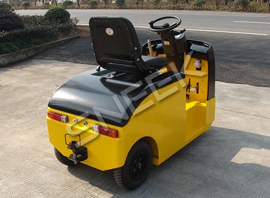 电动牵引车545×400-2.1