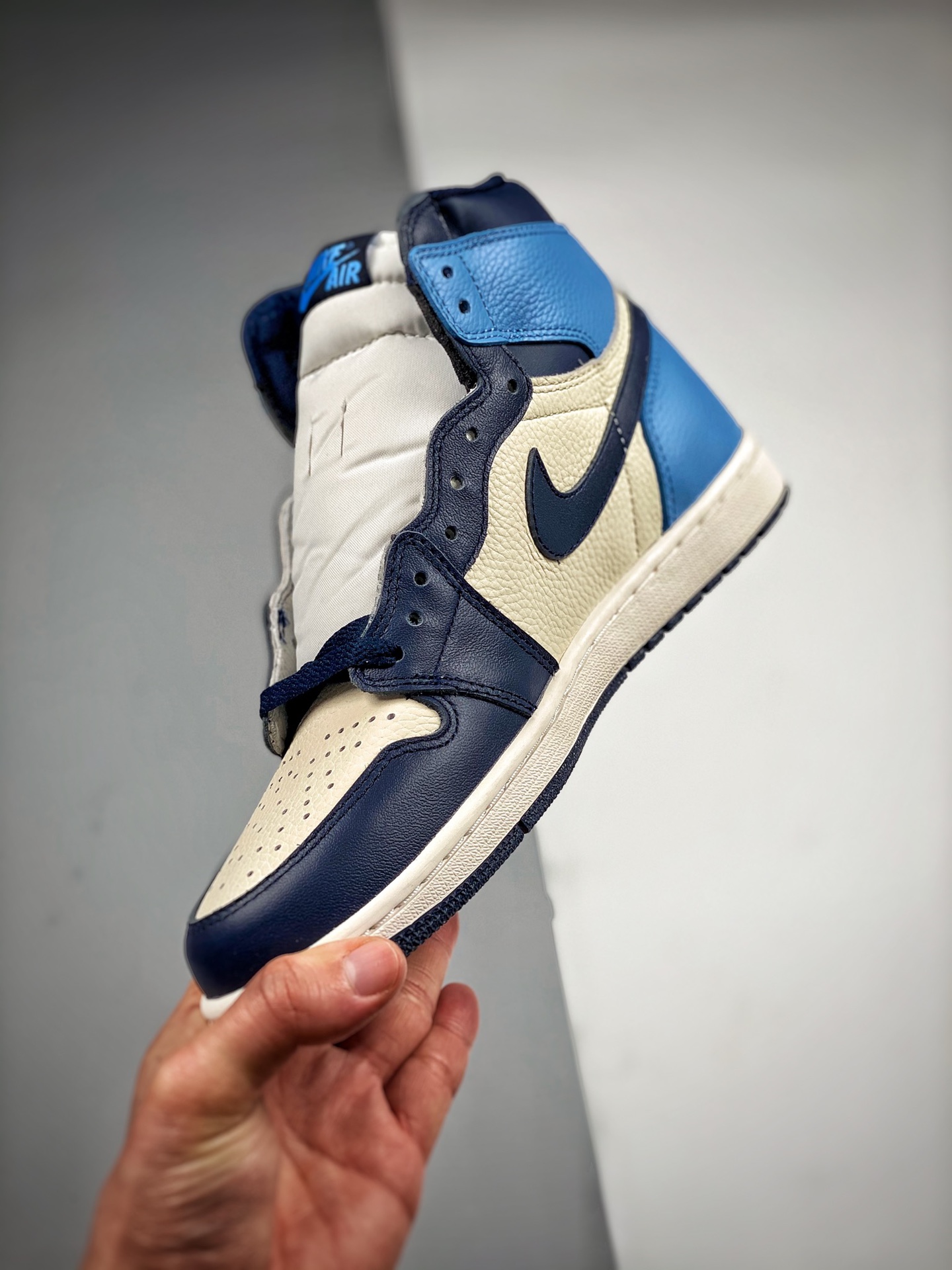 air jordan 1 obsidian北卡蓝 黑曜石 货号 555088