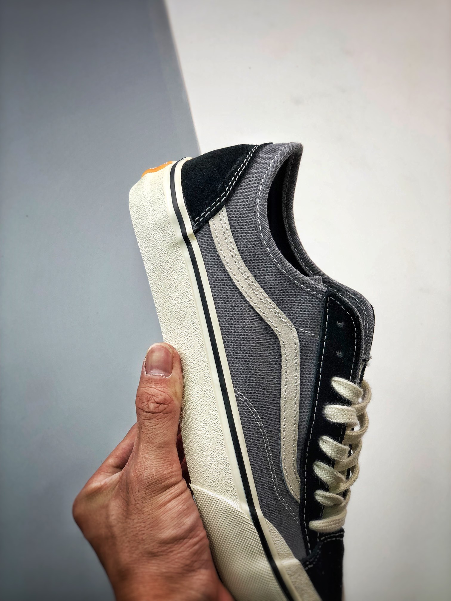 vans style 136 decon vr3 万斯 黑灰