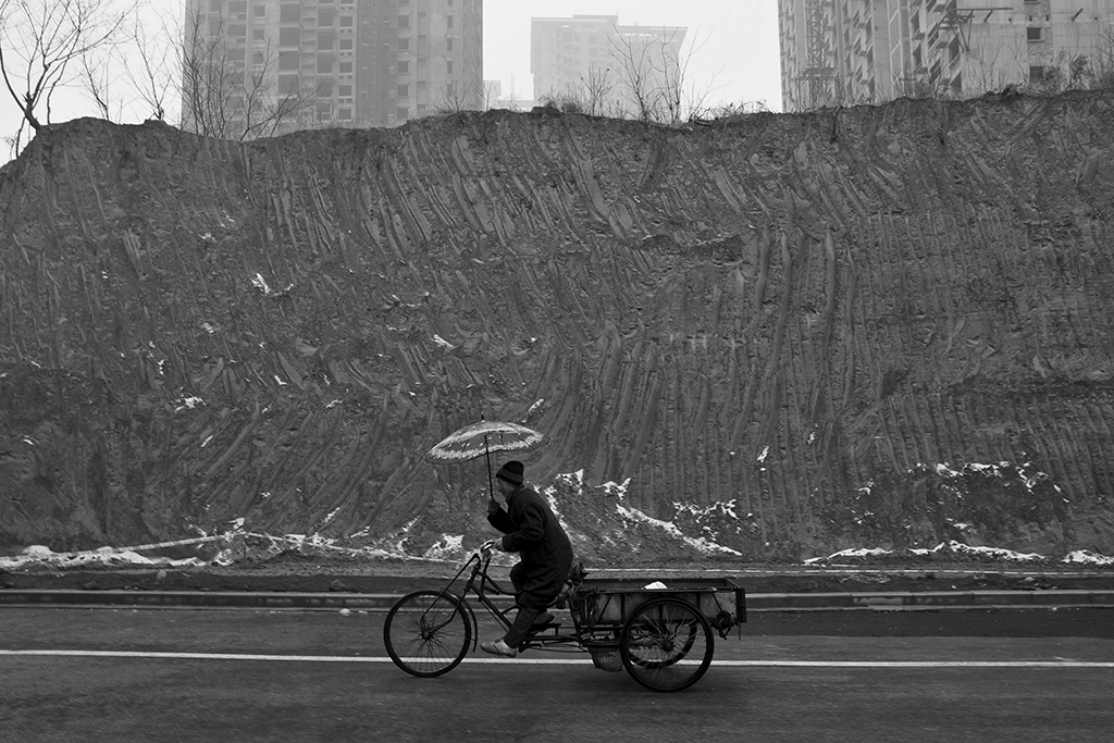 3、《长安城--龙塬残雪》2013秦岭摄影拷贝