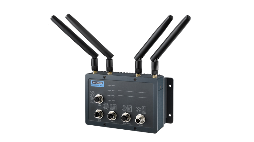 EKI-6333AC-M12_Front-left_Banner20191218144041