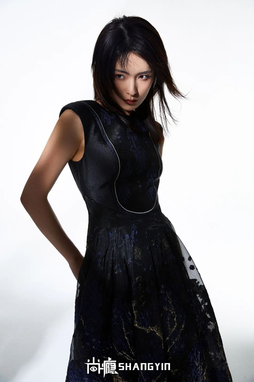 璀璨星光孙安可时尚大片演绎率性优雅穿搭