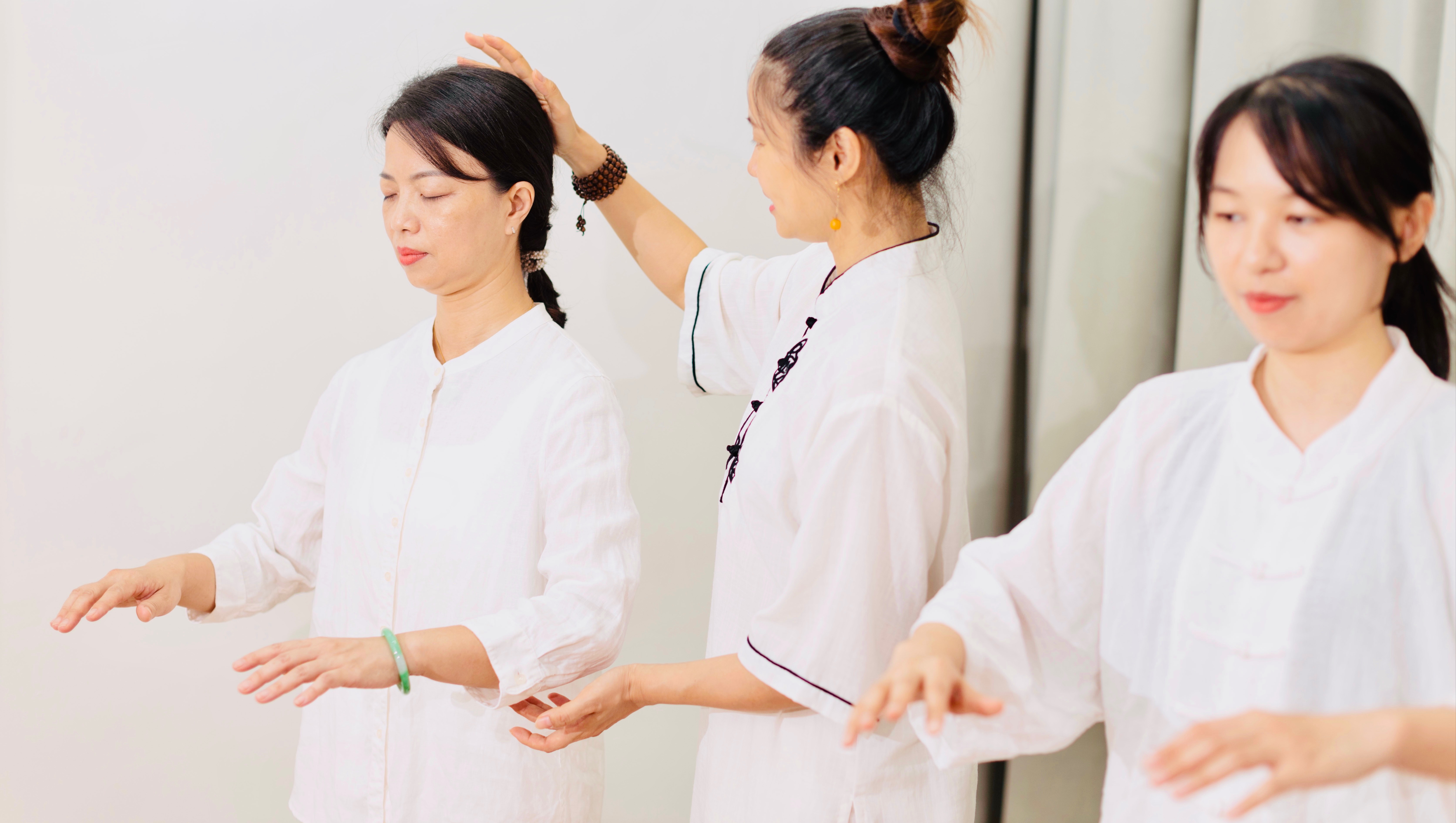 站桩(养生桩)体验-补气的天然方法-坤到草堂官网