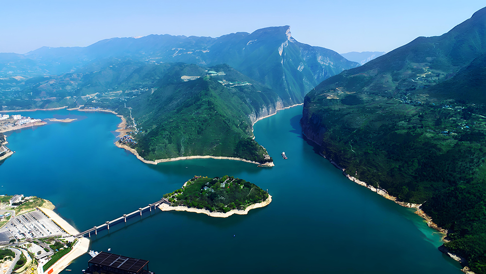 Amazing three-gorge Scenery, China Travel