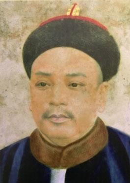 先祖严咏春后与江西盐商梁博俦成亲,并把这一套拳术传授给他.