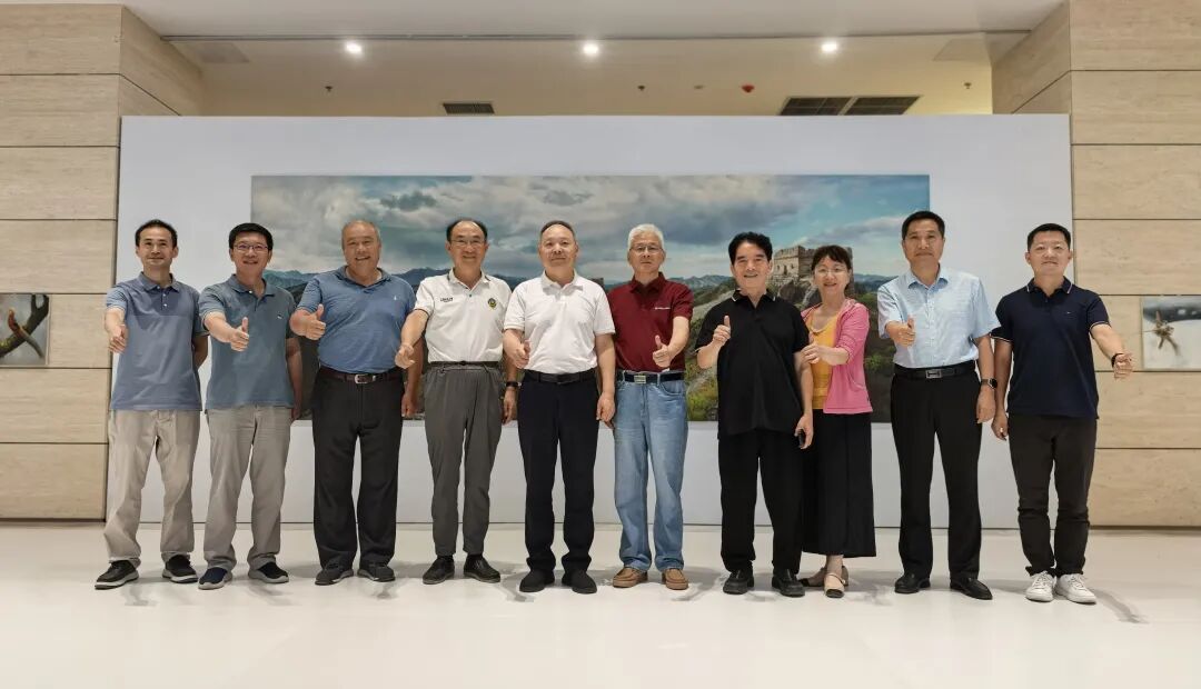 保福科技园集团旗下三门峡凤凰国际项目招商启动仪式暨田跃民老师作品及收藏展成功举办-嘉宾合影