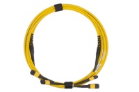M7DSFC9PUU-B028-M4-Premium-MPO-F-MPO-F-G.657A1-YELLOW-CPR-Cca-24F-MC-DJ-4-1536x1024