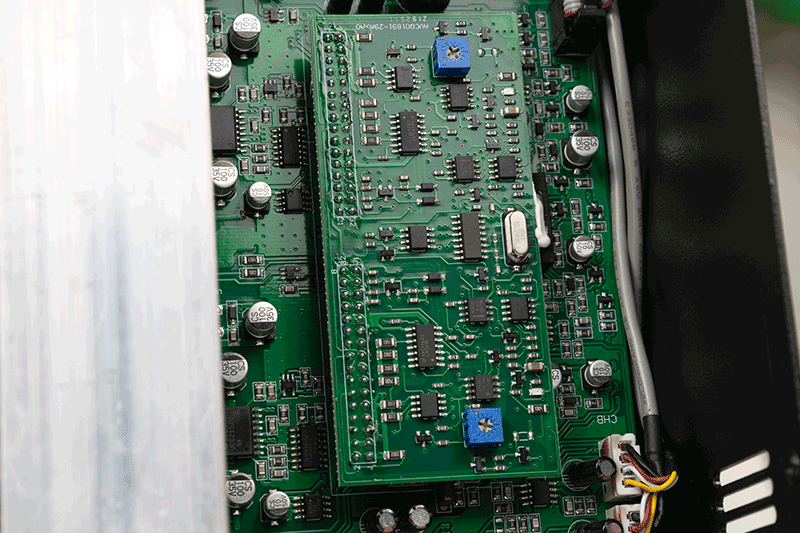 QF1200_I2