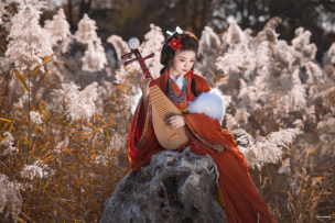 小小壳-汉服-晚秋风来