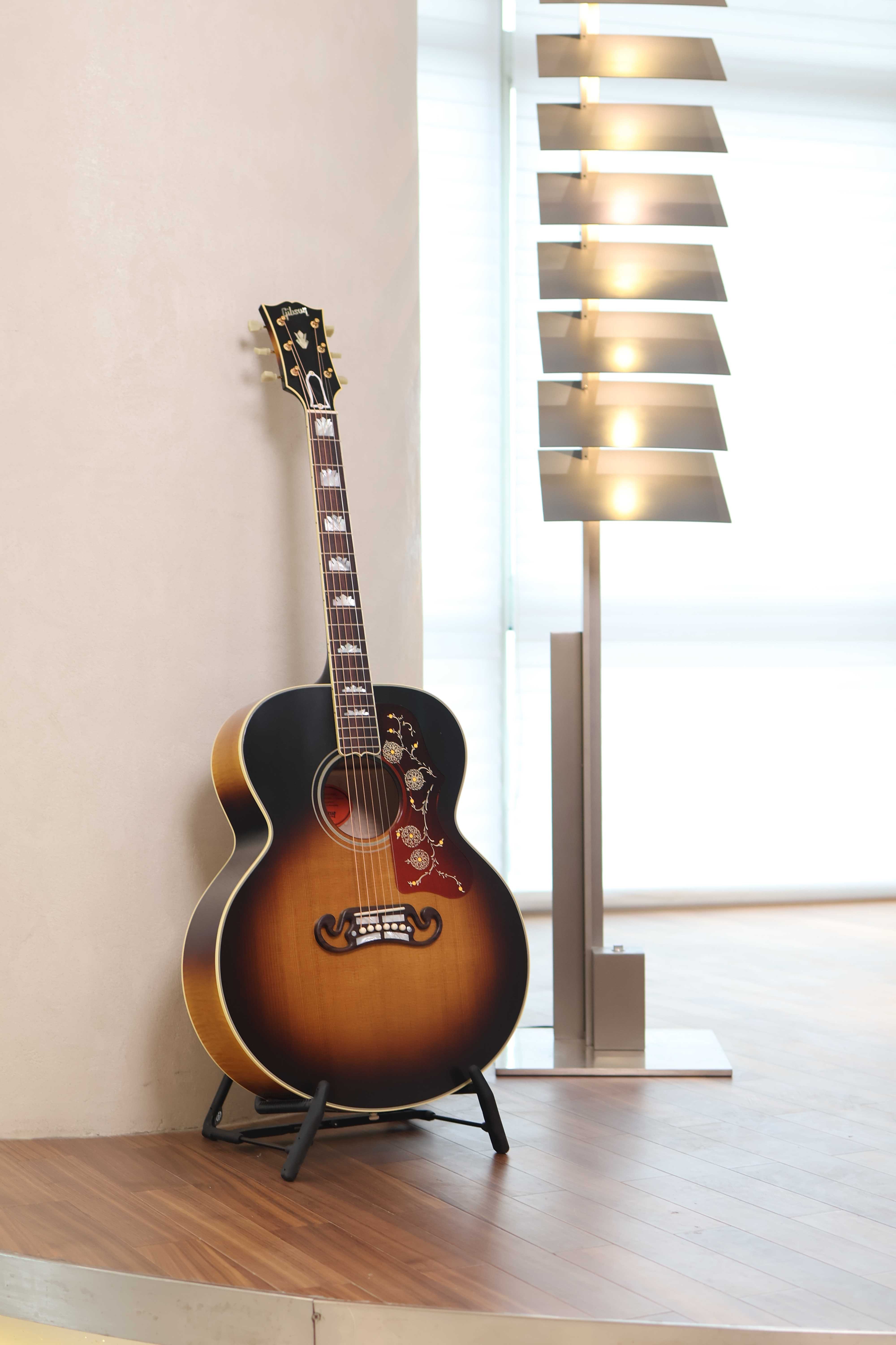 GibsonSJ200西提卡云杉火焰枫木