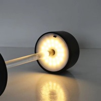 magneticLEDtablelamp,portableandrechargeablewithlithiumbatteryanddoubleemission.4000KTouchbuttontoturnon,adjustluminousfluxandcolourtemperature. 