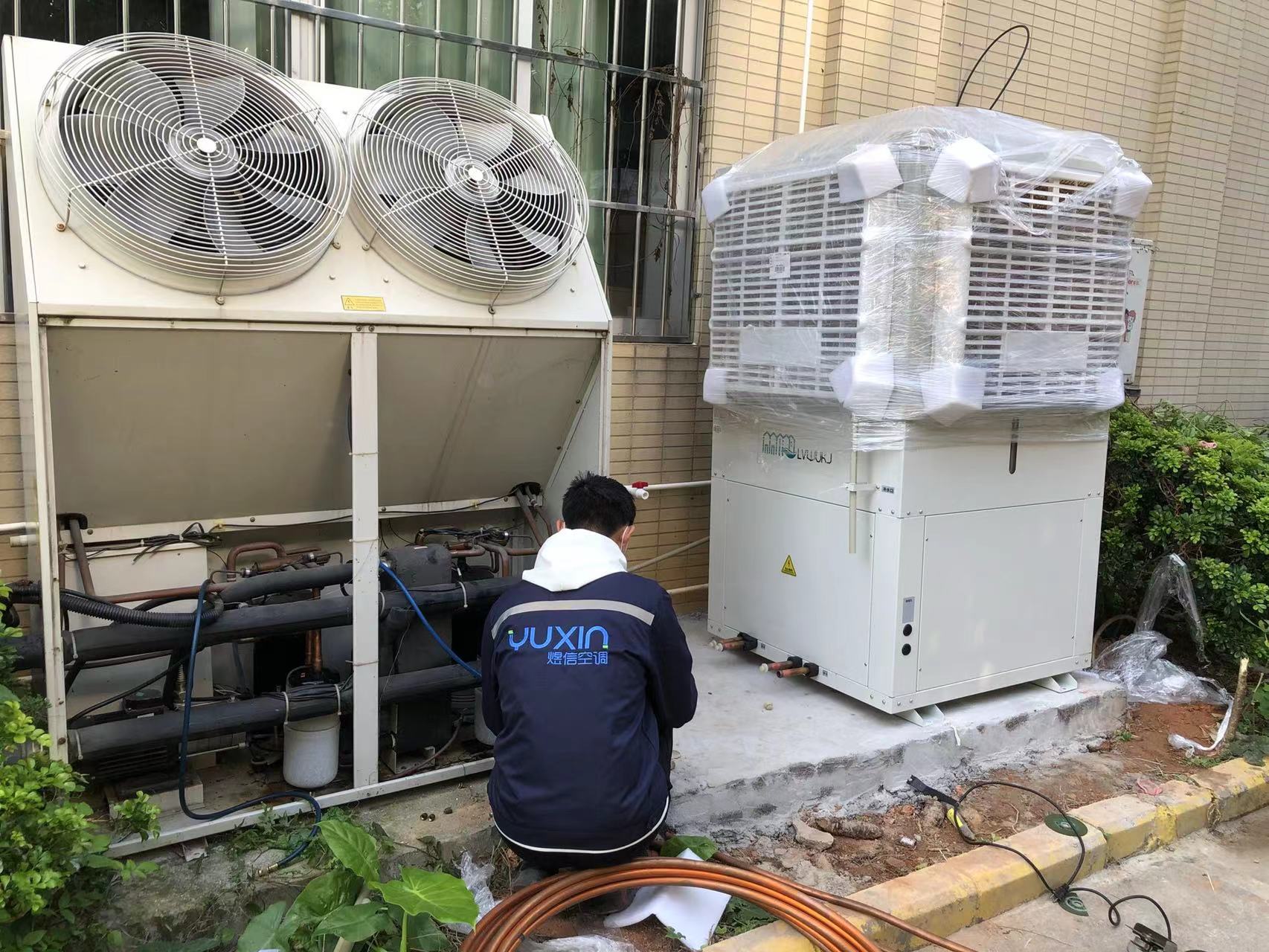蒸发冷凝式冷水机组其原理特点与经济效能分析_广州恒星制冷设备集团有限公司