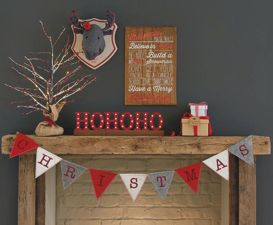 MerryChristmasBannerBuntingGarlandforOutdoorIndoorHolidayPartyMantleFireplaceHanging2