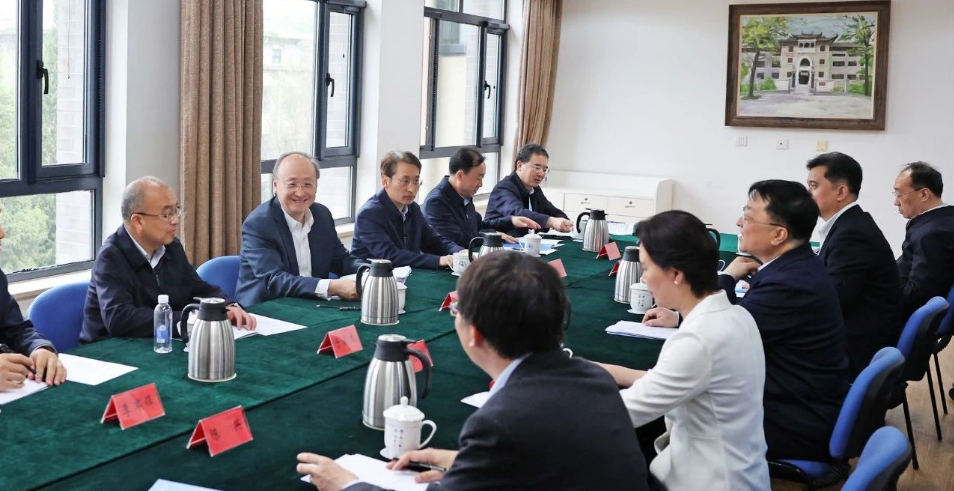 尹力到北师大调研，强调统筹教育科技人才一体发展，打造中国特色世界一流大学