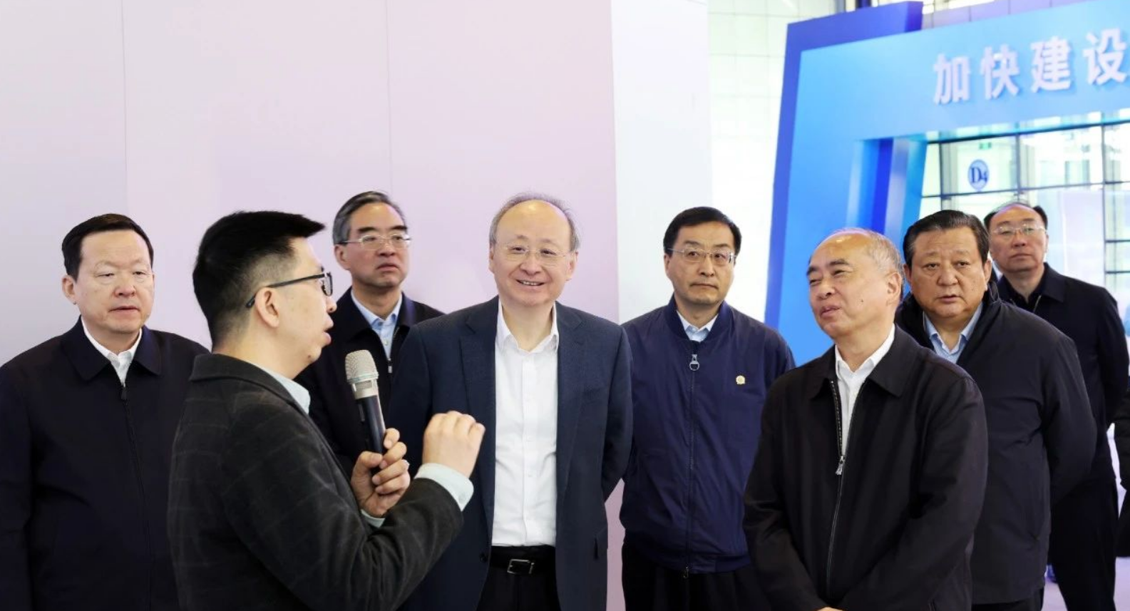 了解研发创新情况