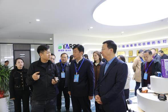 微信图片_20251104170119_805_325