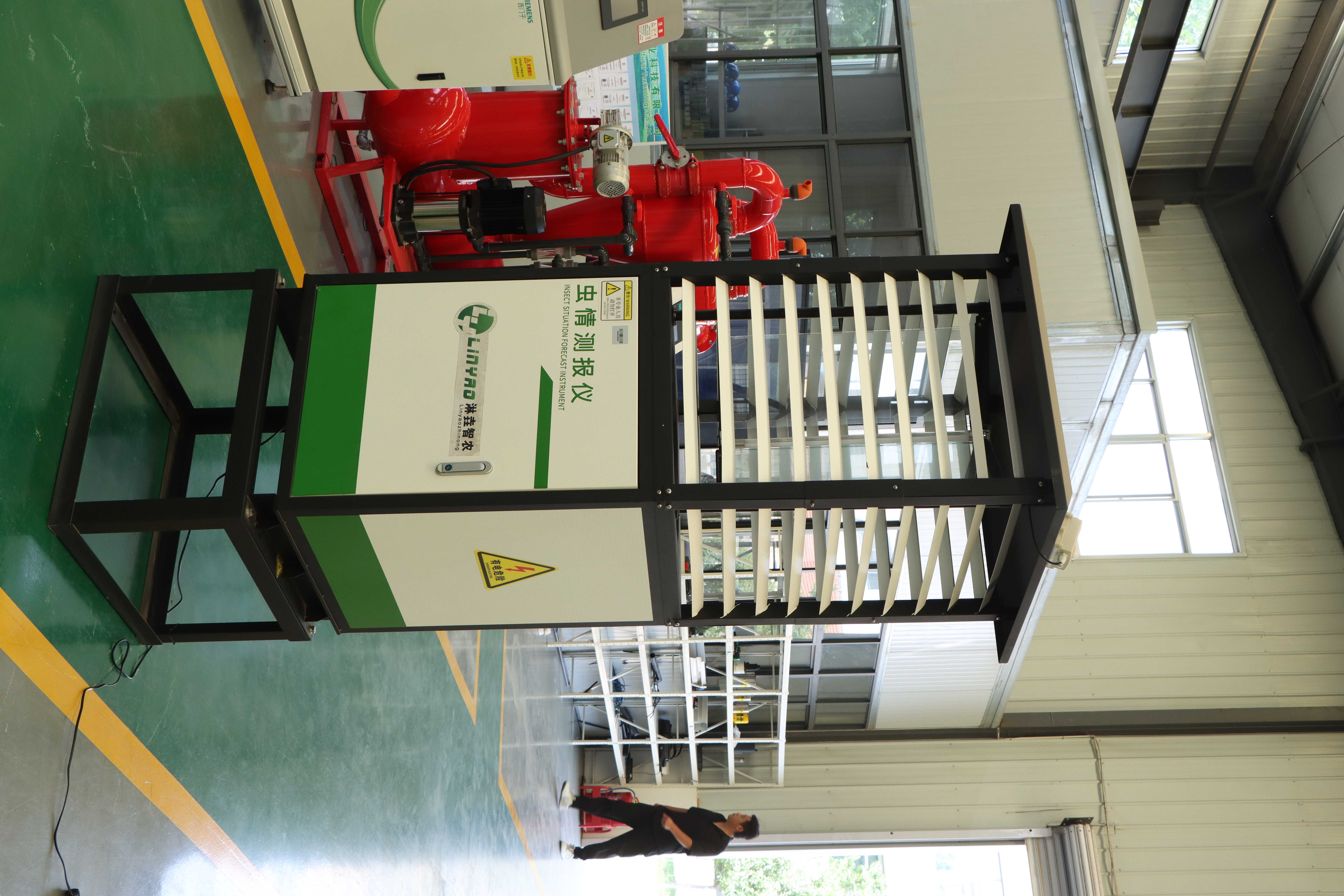 5537a8b37a3183b95933fe0fecc4055a