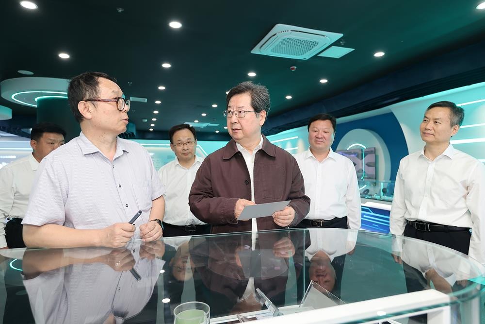 楼阳生到商丘市调研时强调 坚持创新驱动 壮大产业链群 打造对外开放桥头堡枢纽经济新高地
