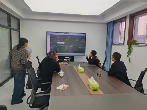 3772e165d899d941128e826fede74ff1